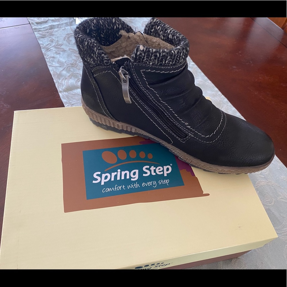 Water resistant, manmade leather booties. Black, size 8.5 New, never worn